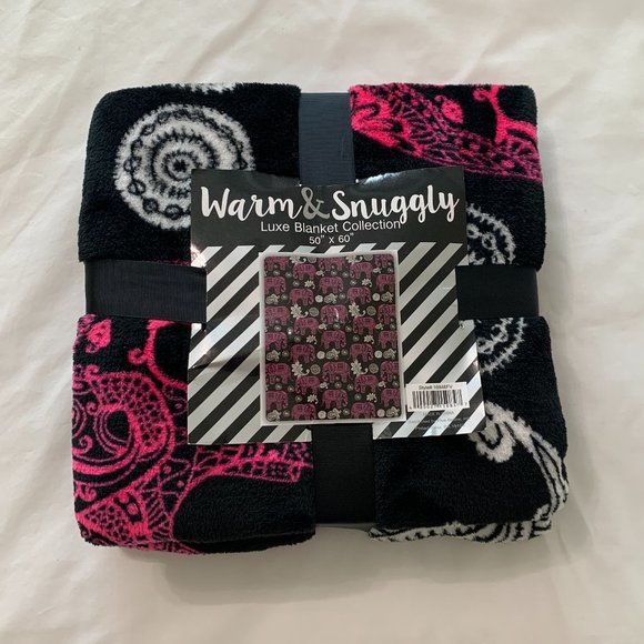 Warm and Snuggly Blanket. - Picture 1 of 5